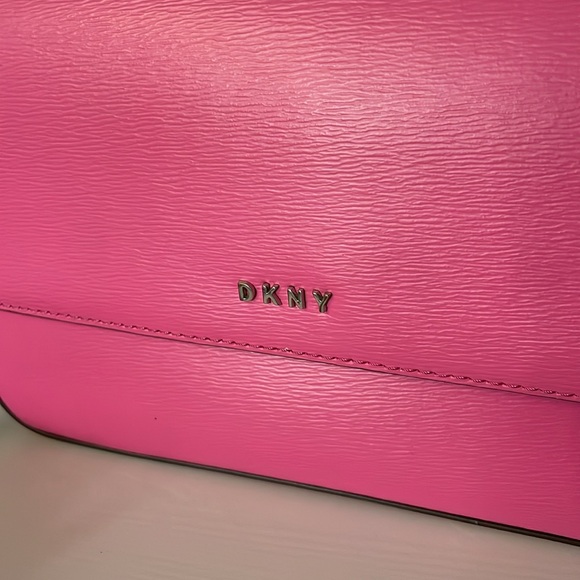 DKNY - SINA Small Flap Shoulder Bag - Picture 3 of 11